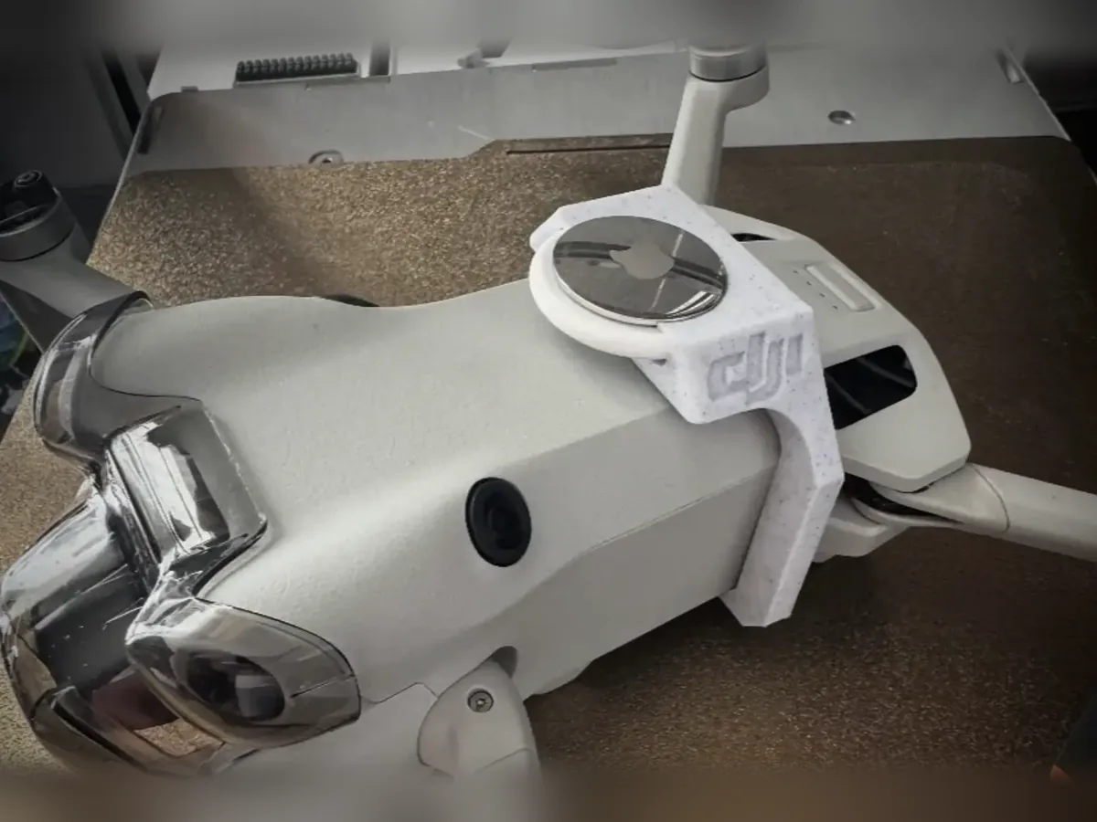 DJI Mini 4 Pro AirTag Mount